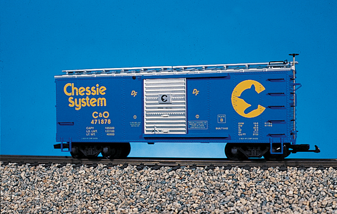 R19044C - CHESSIE #471881 BOX CAR